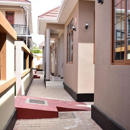 Hancol Hotel Dodoma Exteriör bild